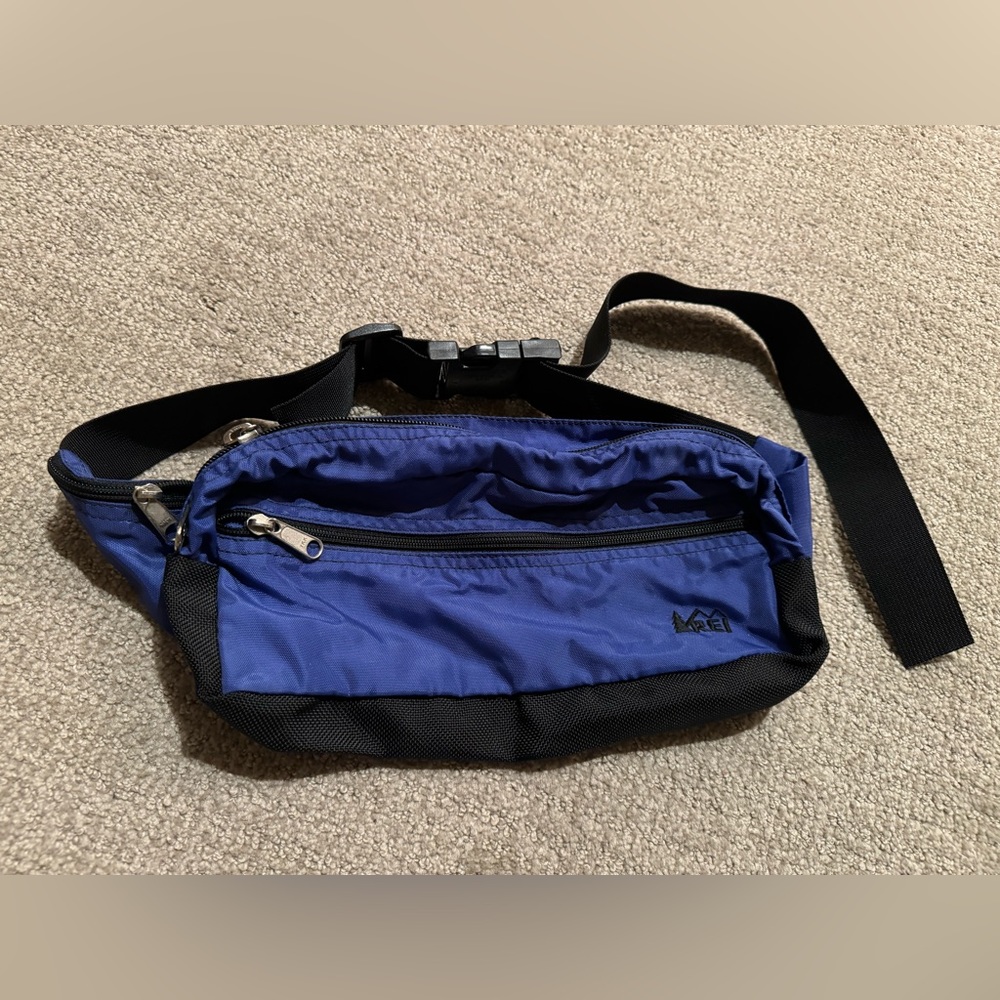 Blue Vintage REI Fanny Pack